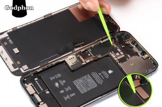 iphone 12 pro max charging connector step 12 image 3