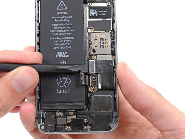 ایفون 5s منطق هیئت مدیره جایگزینی: مرحله 26، تصویر 1 از 3