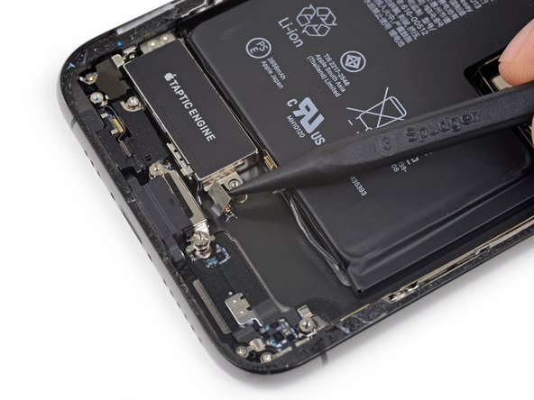 تعویض باتری آیفون XS، مونتاژ موتور Taptic: مرحله 33، تصویر 2 از 2