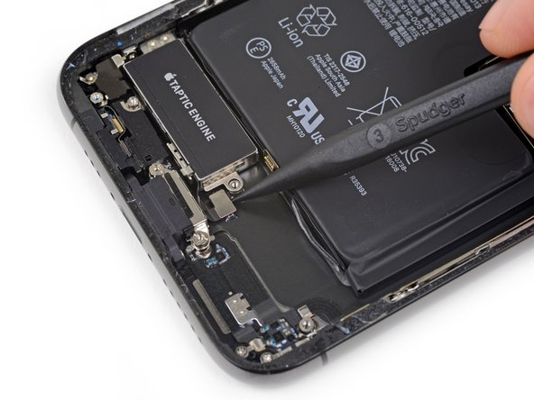 تعویض باتری آیفون XS، مونتاژ موتور Taptic: مرحله 33، تصویر 1 از 2